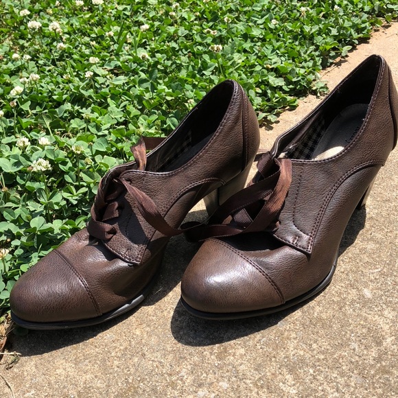 Kelly & Katie Shoes - Kelly and Katie brown tarragon heels